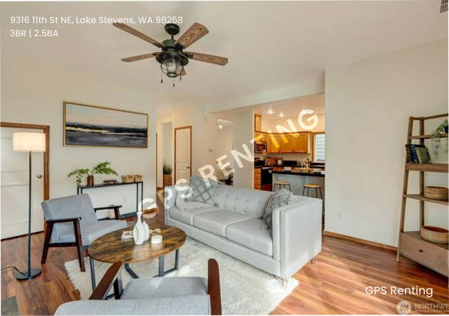 Foto del edificio - Stylish 3-Bedroom Home in Prime Lake Steve...