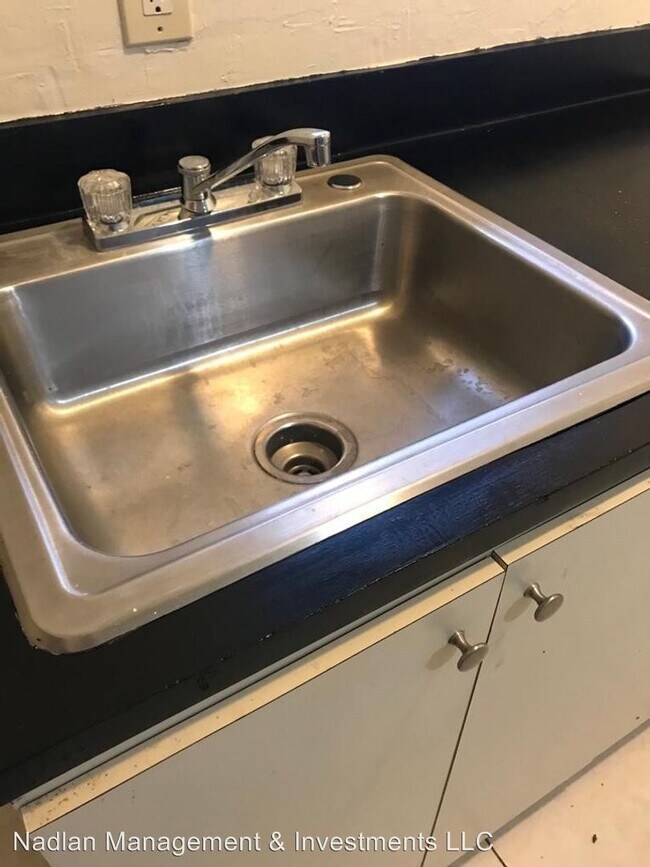 Foto del edificio - 1545 NW 8th Ave