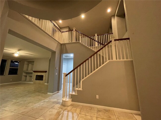 Building Photo - 34093 Lady Fern Ct