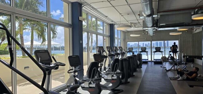 Foto del edificio - 1200 West Ave