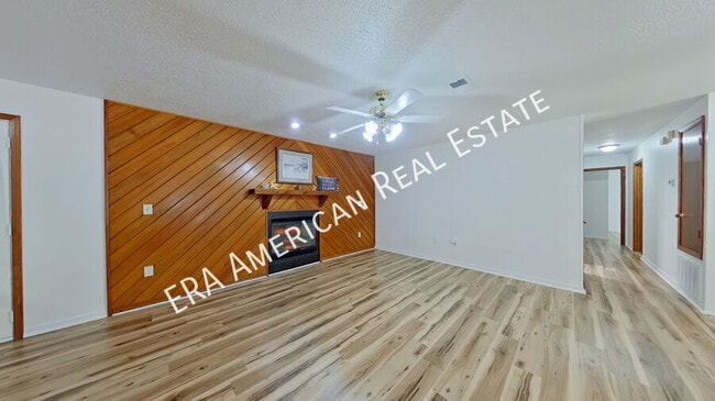 Building Photo - 101 Drewson Dr