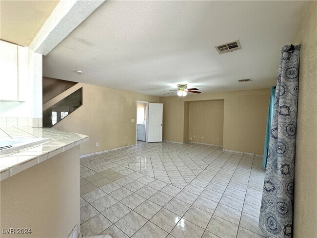 Foto del edificio - 8492 Canvas Vest Ct