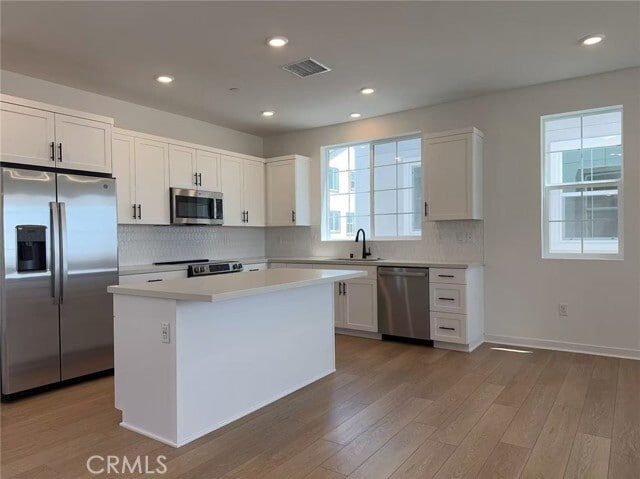 Building Photo - 5985 Huntington Dr