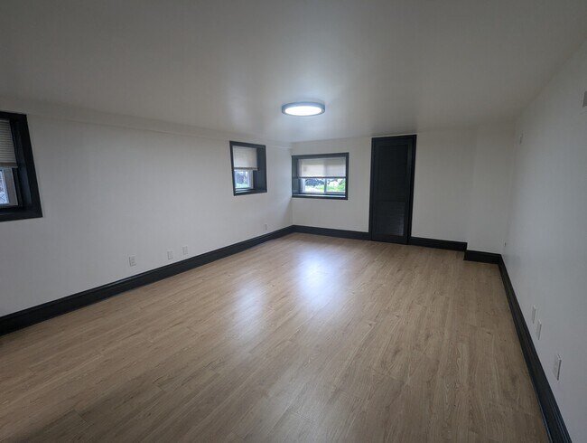 Foto del edificio - 1457 W Foster Ave