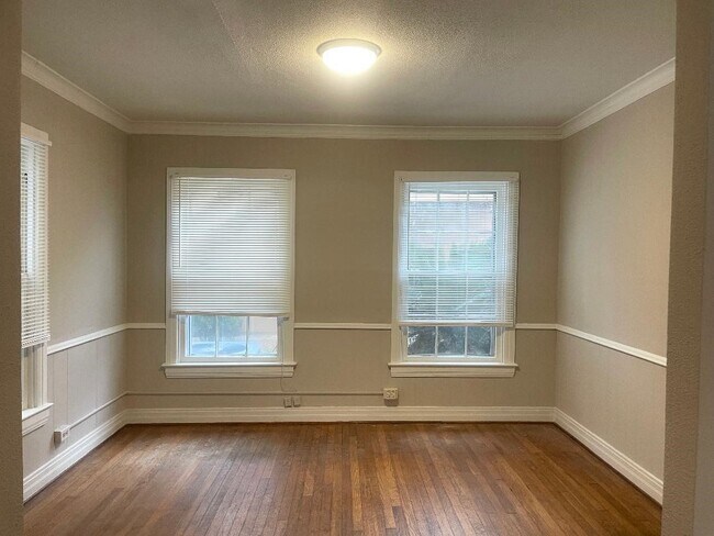 Foto del edificio - 2211 Dorrington St
