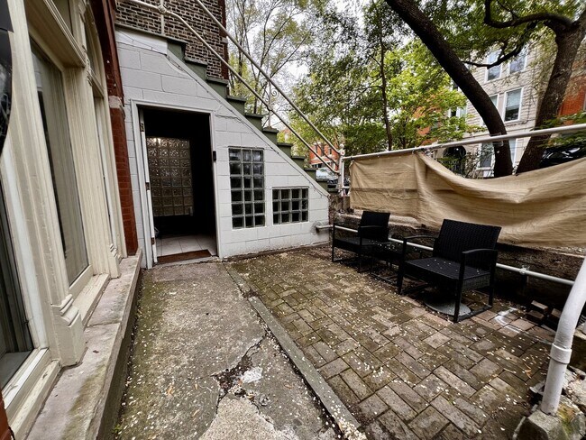 Foto del edificio - 1811 W Cortland St