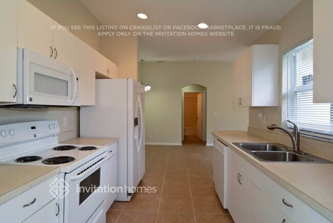 Foto del edificio - 1755 SW Import Dr