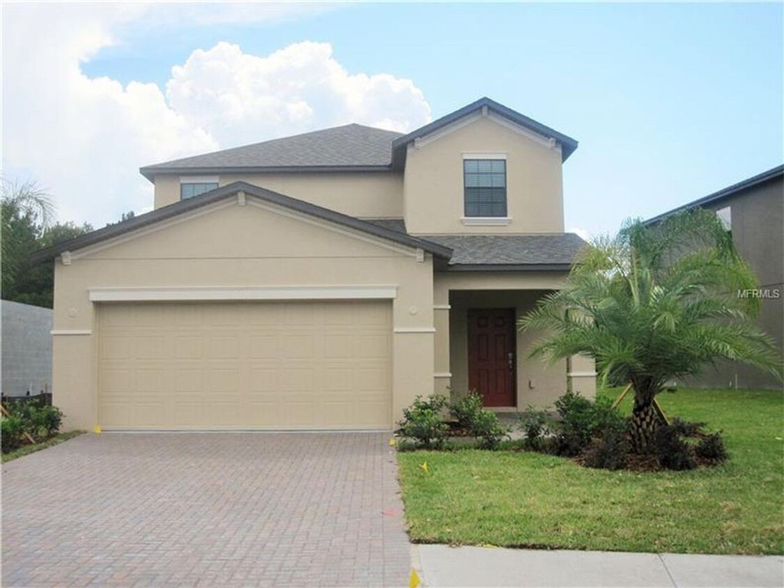 Beautiful home located in the gated comm... - Beautiful  home located in the  gated comm...
