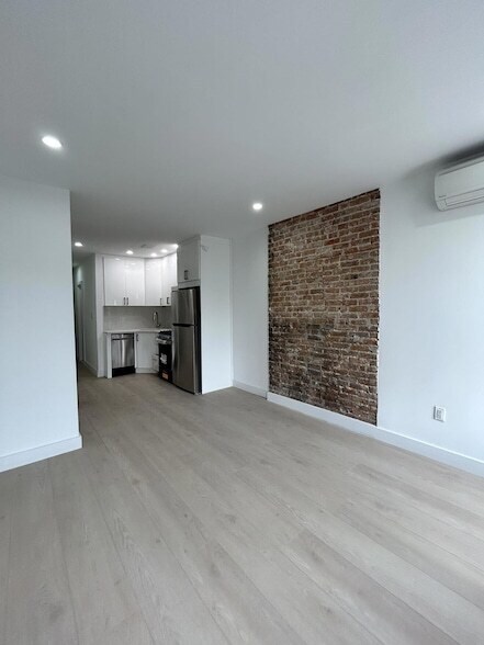 Building Photo - 1671 8th Ave