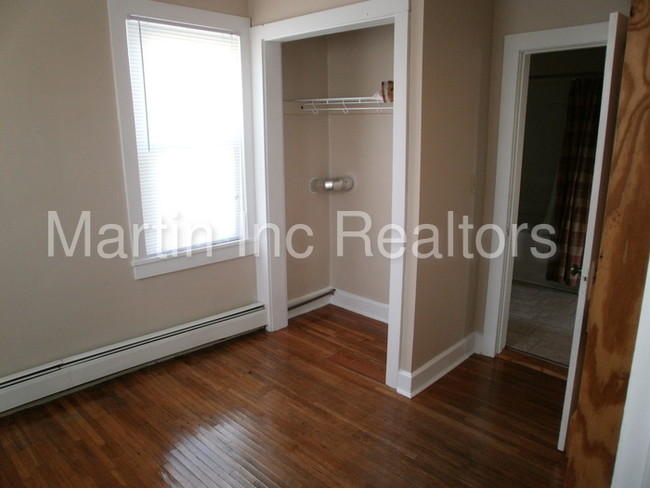 Foto del edificio - FOR RENT - 202 Main Street E, Fairbank, Iowa