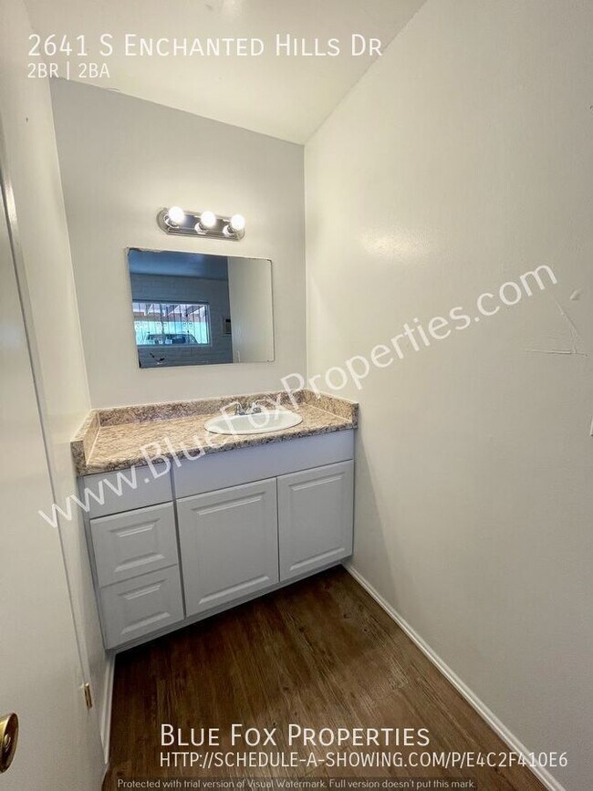 Building Photo - 2641 S Enchanted Hills Dr