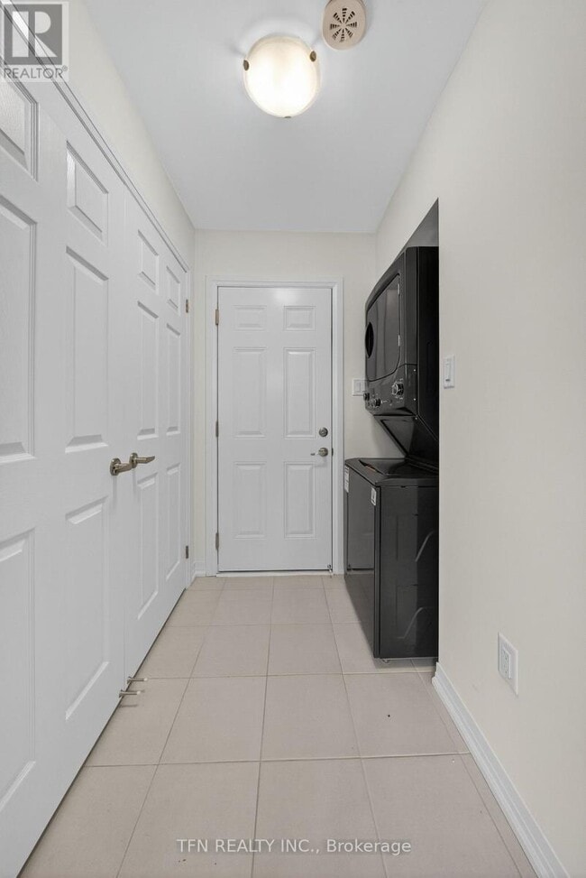 Building Photo - 50 LILAC LANE N