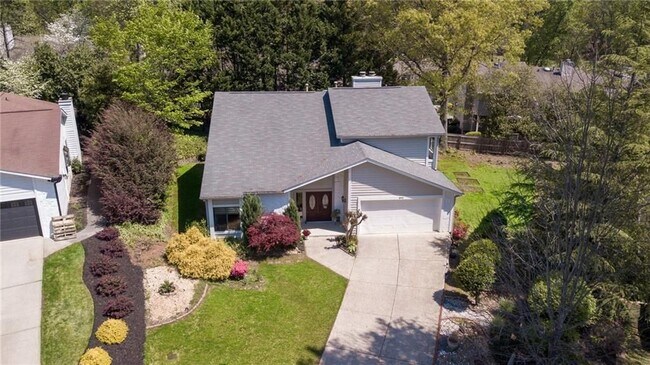 Foto del edificio - 890 Muirfield Ridge NE