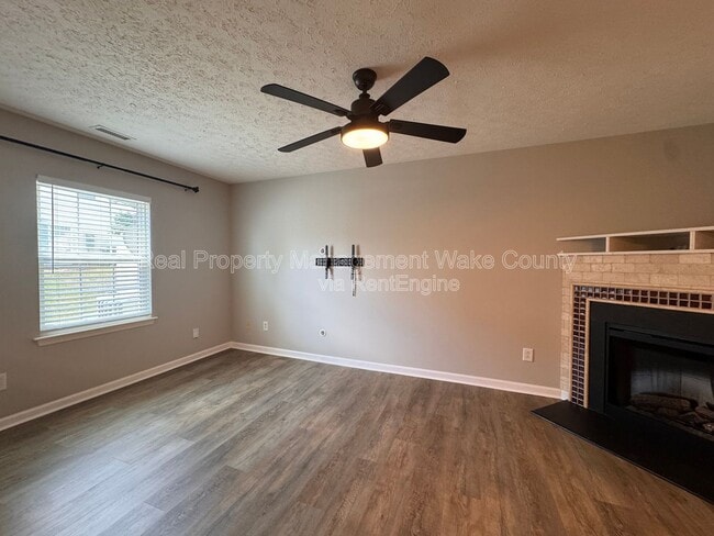 Building Photo - 5228 Big Bass Dr