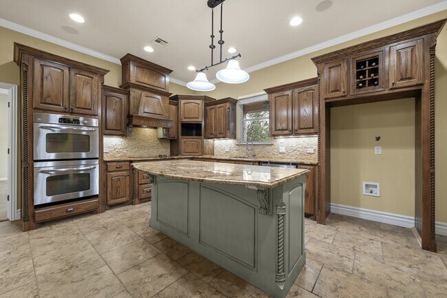 Foto del edificio - 7030 Flagstone Cir
