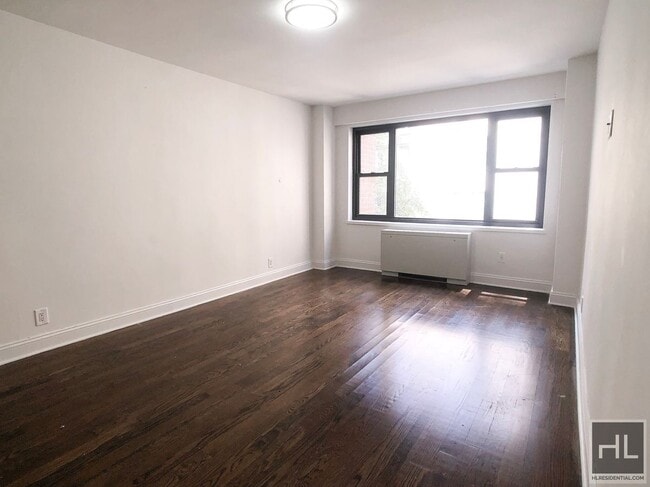 Foto del edificio - EAST 56 STREET