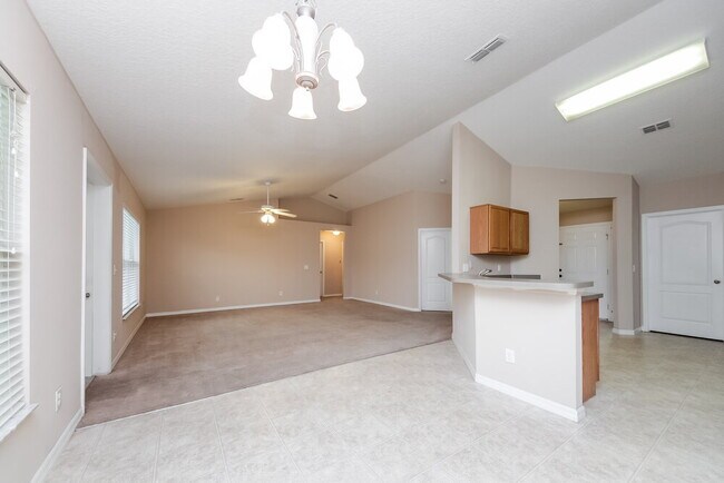 Foto del edificio - 2151 Antler Dr