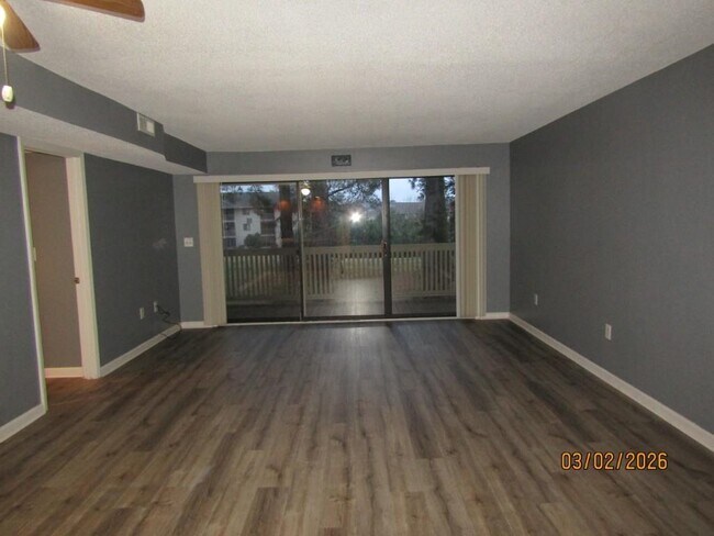 Foto del edificio - 4812 Pinehurst Cir