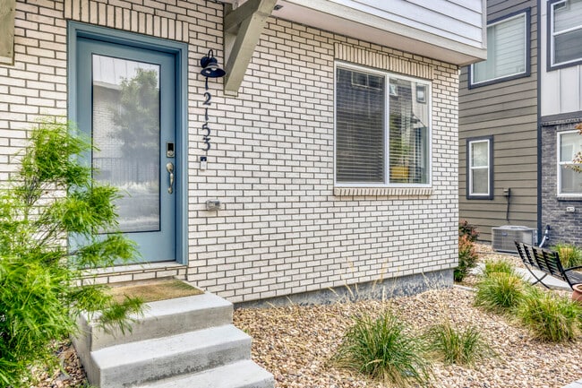 Foto del edificio - 12153 W 57th Ln