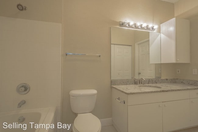 Building Photo - 4309 BAYSIDE VILLAGE Dr