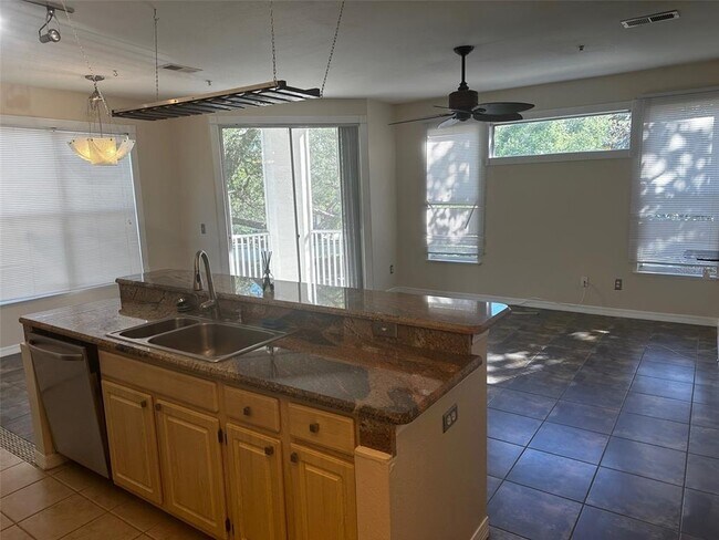 Building Photo - 2627 Maitland Crossing Way