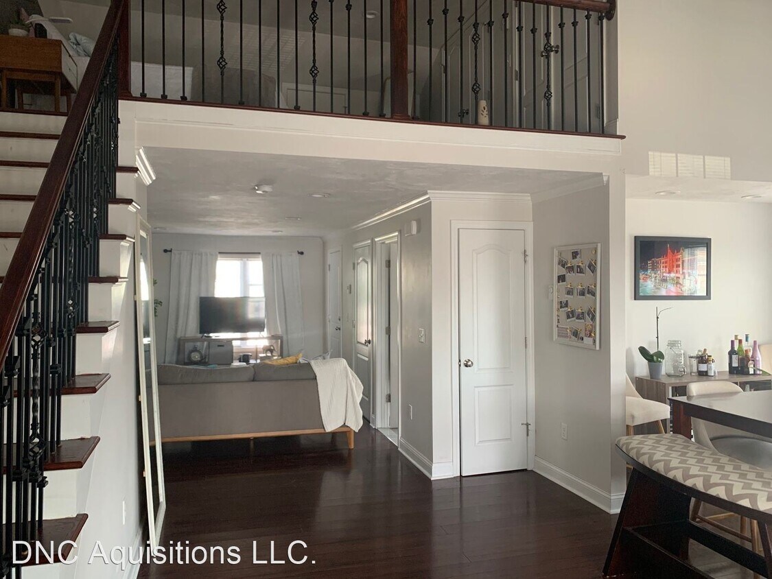 Foto principal - 111-111 Sutton St