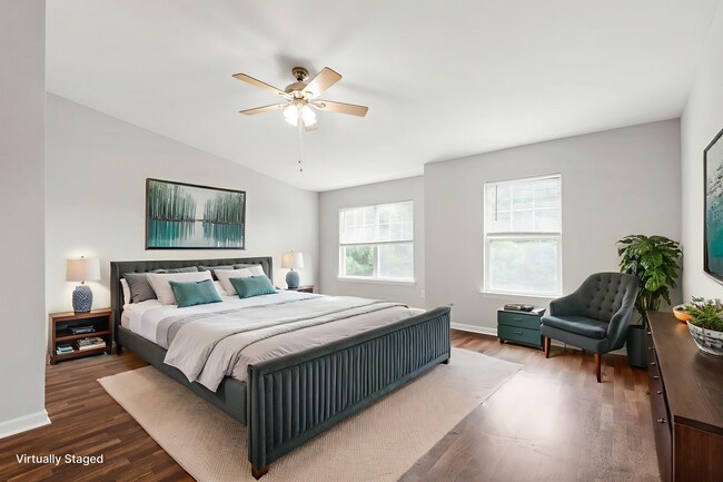Foto del edificio - Beautifully Updated 3-Bedroom Townhome Nea...