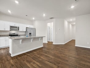 Building Photo - 201 Sunriff CT