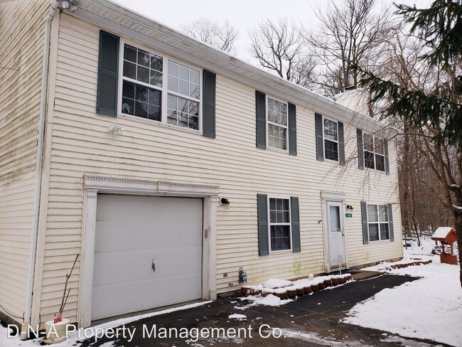 Building Photo - 1896 Pinecrest Ct