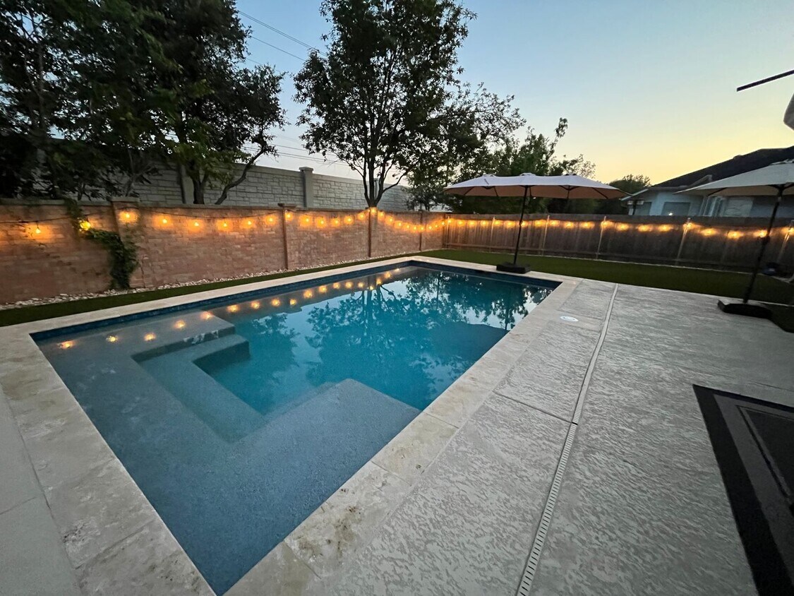 Primary Photo - 4319 S Summercrest Loop