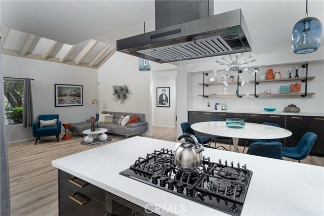 Foto del edificio - 58 Portola Dr