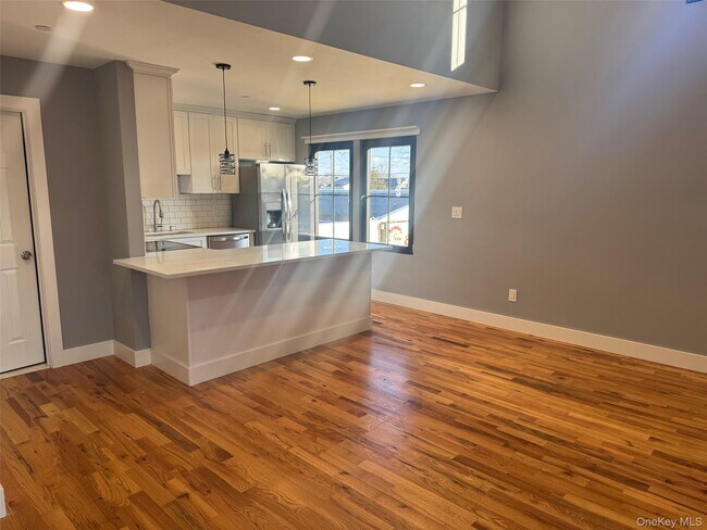 Foto del edificio - 1035 Montauk Hwy