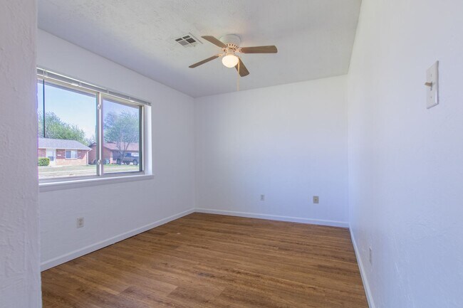 Foto del edificio - 3 Bed 1 Bath Rental in Edmond Oklahoma!