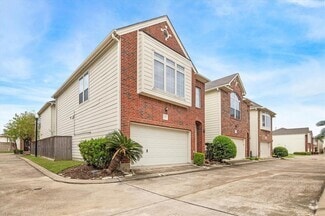 Building Photo - 1727 Aden Dr