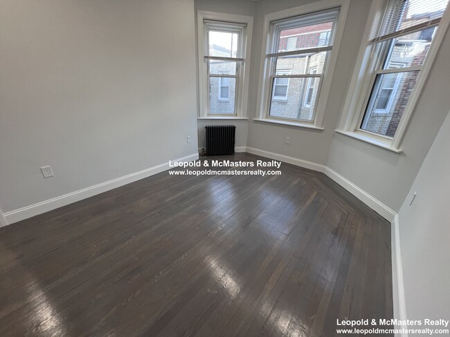 Building Photo - 105 Jersey St