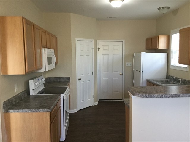 Building Photo - 8518 Boysenberry Lane