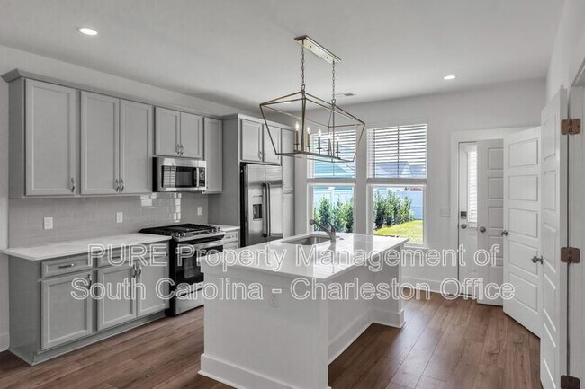 Building Photo - 507 Sound Dr