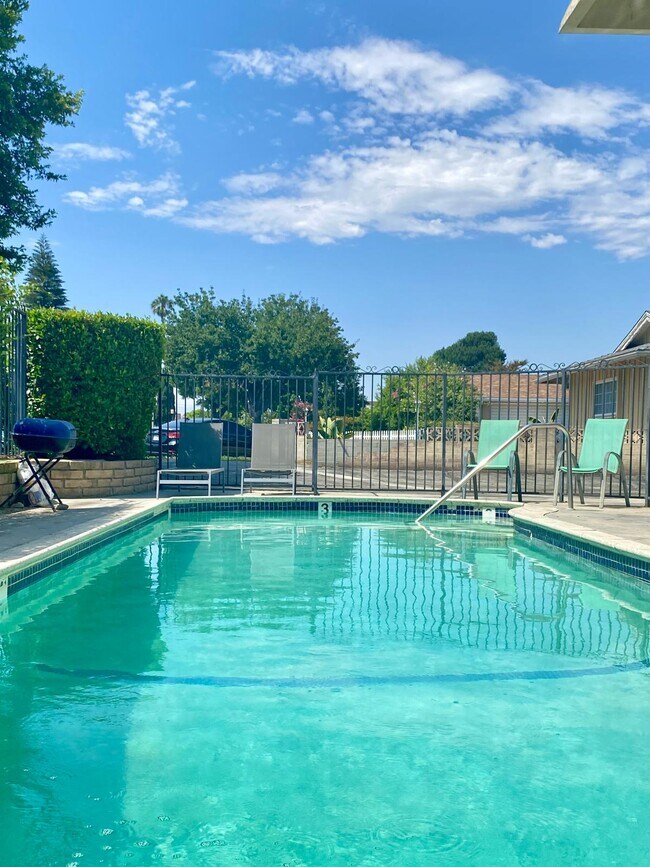 Building Photo - 6226 Craner Ave