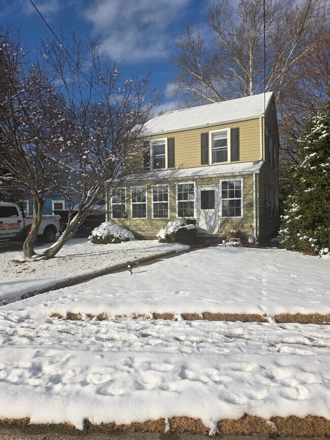 Building Photo - 470 Connecticut Ave