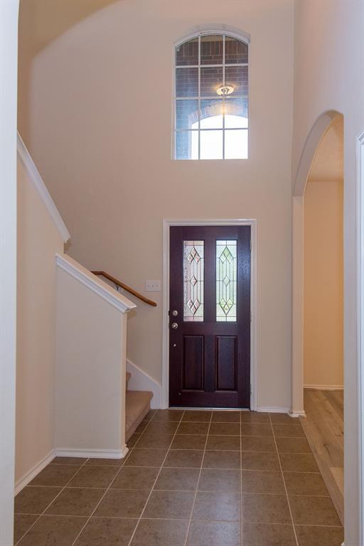 Foto del edificio - 5301 Summer Spring Ln