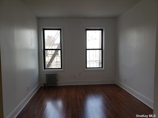 Foto del edificio - 1383 Jefferson Ave