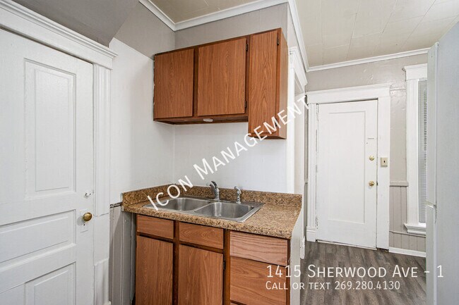 Foto del edificio - 1415 Sherwood Ave