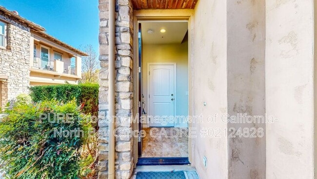 Building Photo - 190 F Healdsburg Ave