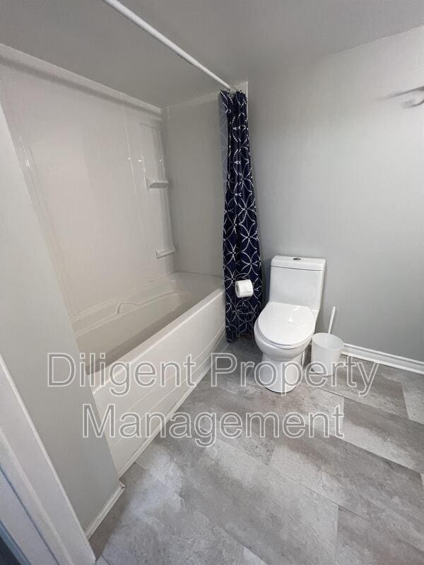 Building Photo - 926 Dainard Dr