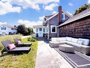 Building Photo - 2 Scofield Pl