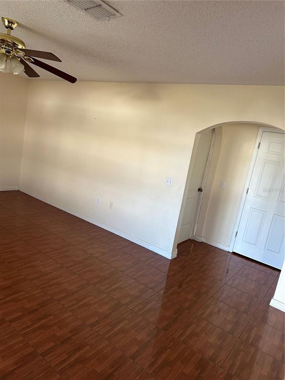 Foto del edificio - 703 Bluebill Way