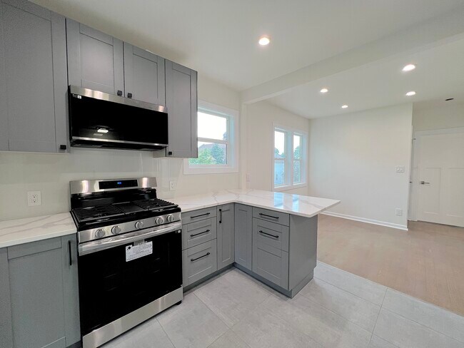 Foto del edificio - 3783 Maxwell St