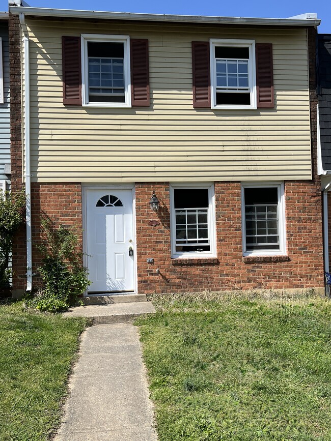 Building Photo - 4622 Whitaker Pl