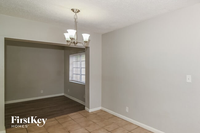 Building Photo - 161 NE 20th St