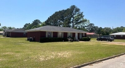 Building Photo - 301 Terrace Dr